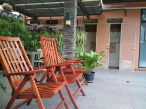 Modern Studio at Apartment Grand Setiabudi By Travelio